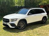 Mercedes-Benz GLB 250 4MATIC DCT - - Mercedes-Benz GLB-Class: Von Privat