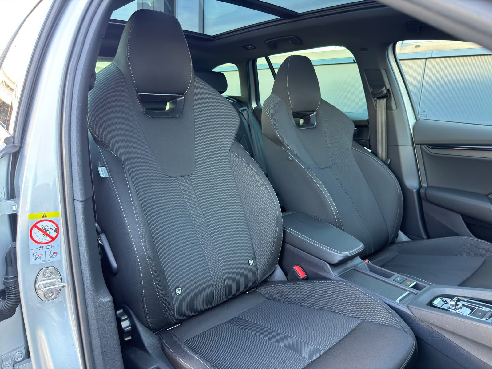 Fahrzeugabbildung SKODA Octavia Combi Sportline*PANO