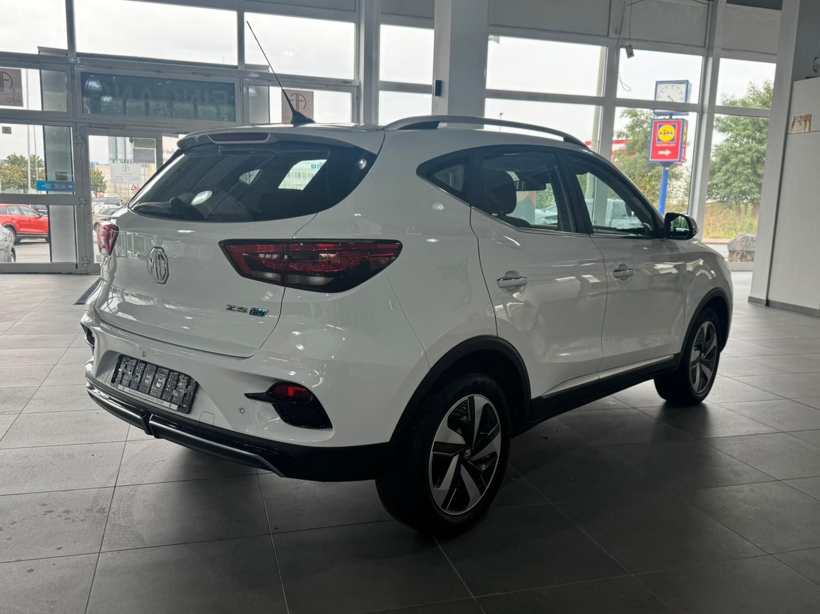 MG ZS