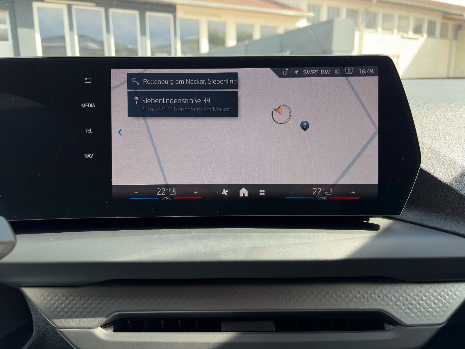 Fahrzeugabbildung BMW 120i Aut. Adap. LED CAM SHZ LHZ KZG CarPlay