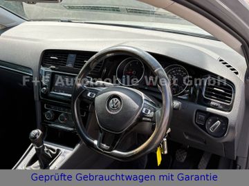 Volkswagen Golf - 8