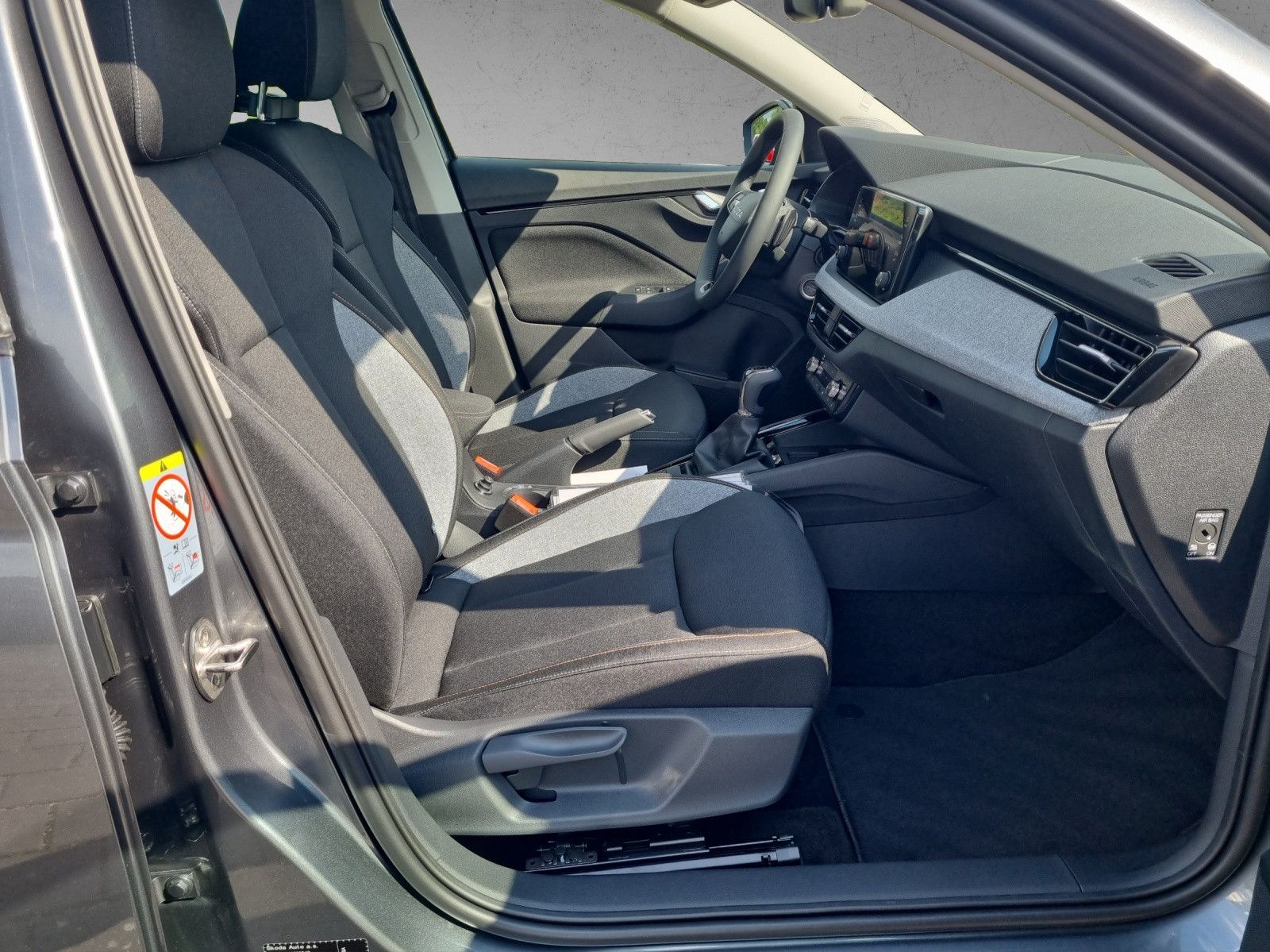 Fahrzeugabbildung SKODA Scala Tour 1,0 TSI 85KW/115PS Fahrassitenz+ Komf