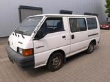 Mitsubishi MITSUBISHI L 300 BENZINER - Mitsubishi L300: Van