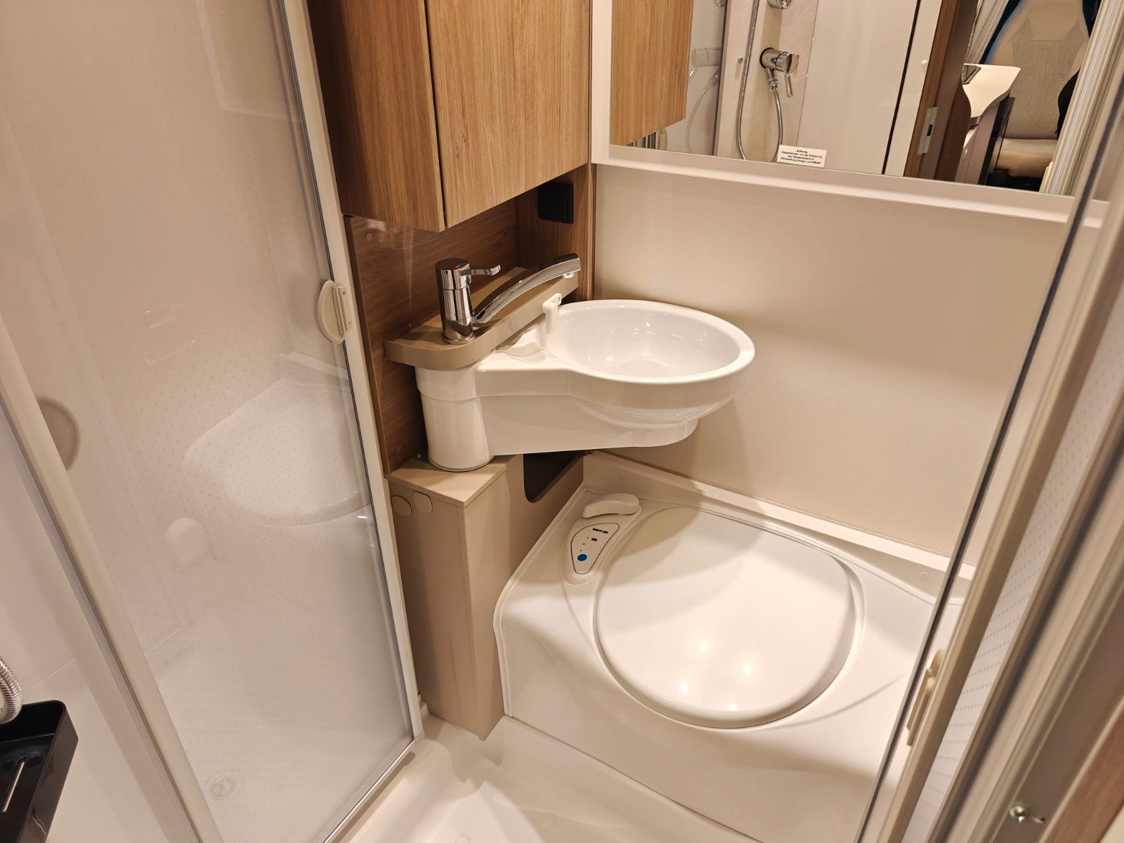 Fahrzeugabbildung Carado T-135 - SAT, TV, 2x Batterie, Solar, Automatik!