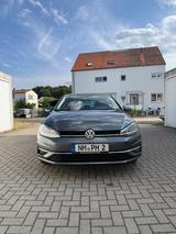 Volkswagen Golf 1.0 TSI 63kW Join - Volkswagen Golf mit Benzin-Antrieb: Limousine, 1.6