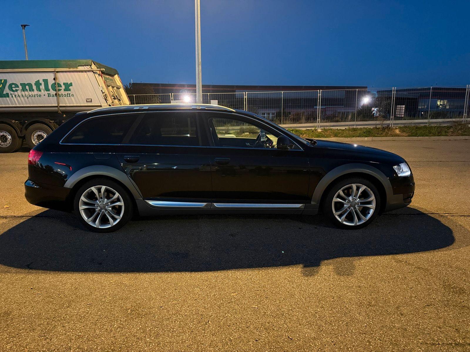 Audi  2010 — photo 6