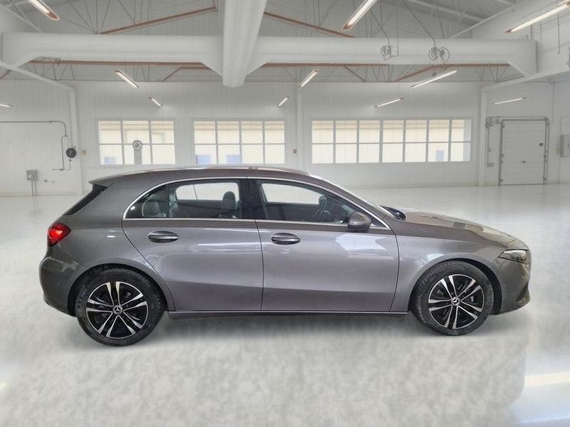 Mercedes-Benz MERCEDES-BENZ A 180 D AUTOMATIC ADVANCED PROGRES imagem 3