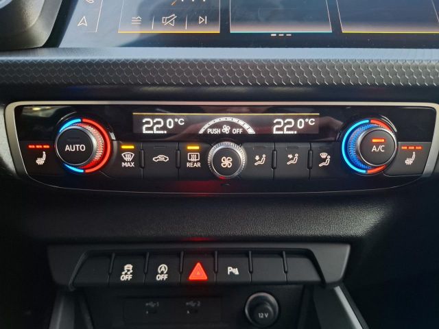 A1 SPORTBACK 30 TFSI ADVANCED LED+SHZ+PDC+DAB