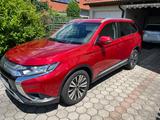 Mitsubishi Outlander 2.0 MIVEC Diamant ClearTec 2WD CVT... - gebrauchte Mitsubishi Outlander aus dem Jahr 2019
