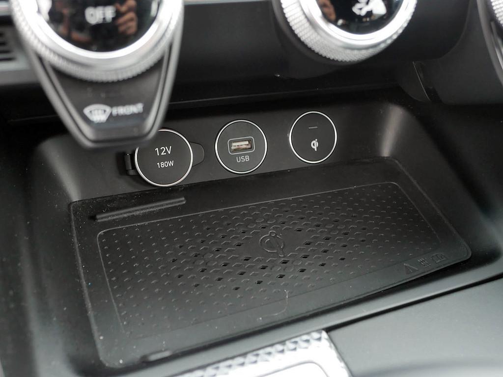 Genesis G70 Shooting Brake 2.2 Sport LED HUD ACC LEDER