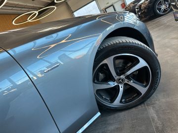 MYAUTOCENTER – Gebraucht- und Jahreswagen mit Werkstattservice in Pfaffenhofen Mercedes-Benz E 220 E Limousine *AVANTGARDE*KAM*HUD*AHK*PDC*