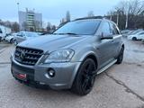 Mercedes-Benz ML 63 AMG - Mercedes ML 63 AMG mit Schiebedach