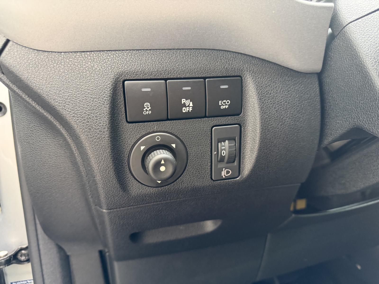 Peugeot Partner Allure Navi Kamera Tempomat Sitzheizung