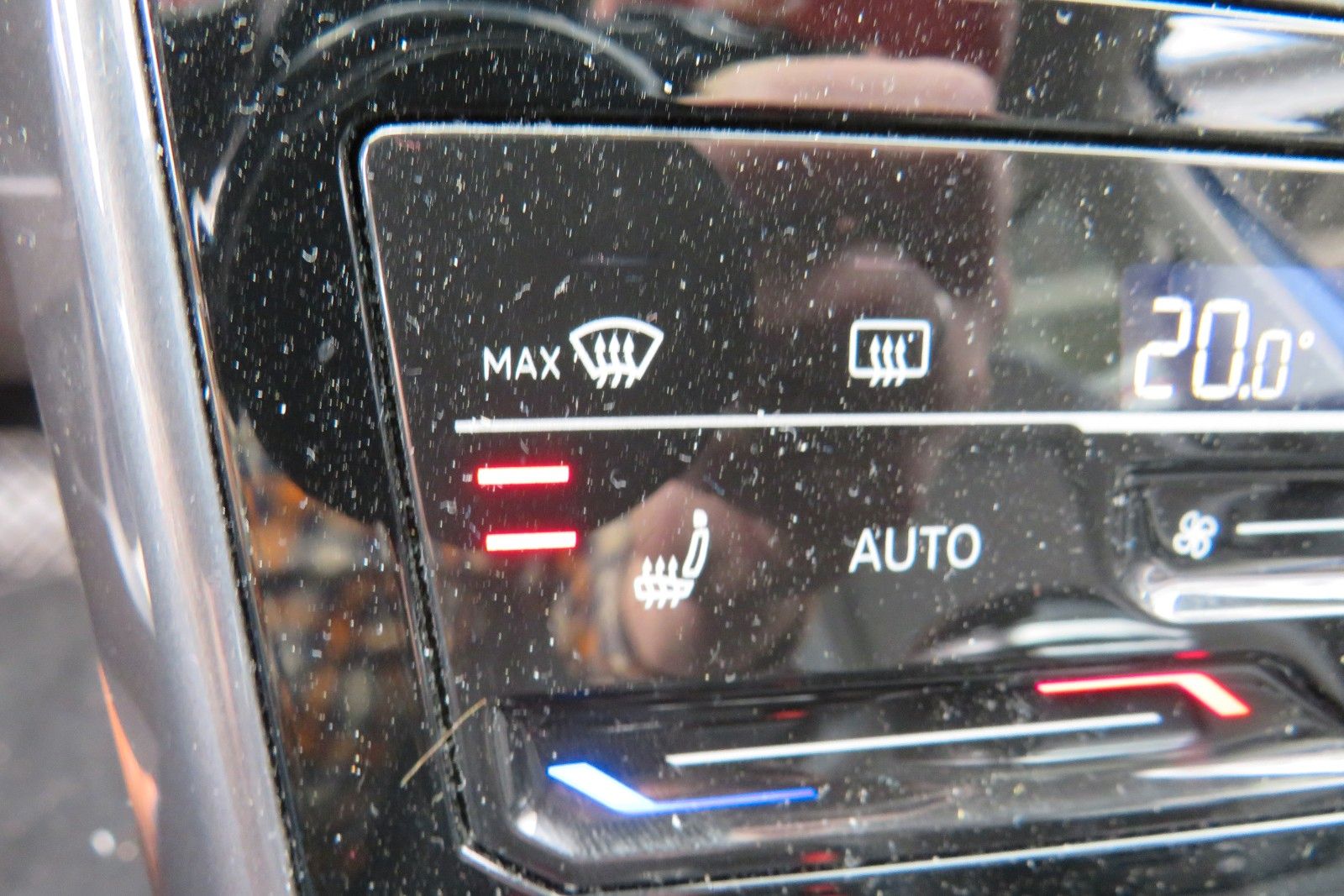Fahrzeugabbildung Volkswagen T-Cross Highline DSG ACC NAVI AHK APP 1.HAND