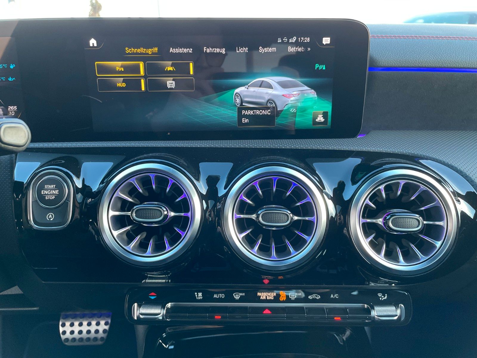 Fahrzeugabbildung Mercedes-Benz CLA 45 S AMG+Aero+Pano+HUD+Burm+Memory+MultiB