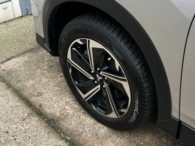 Fahrzeugabbildung Mitsubishi Eclipse Cross 2.4 MIVEC Plug-in-Hybrid 4x4