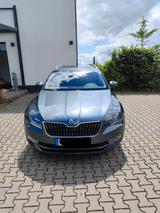 Skoda Superb 2.0 TDI Style Combi Style - Skoda Superb Unfallwagen
