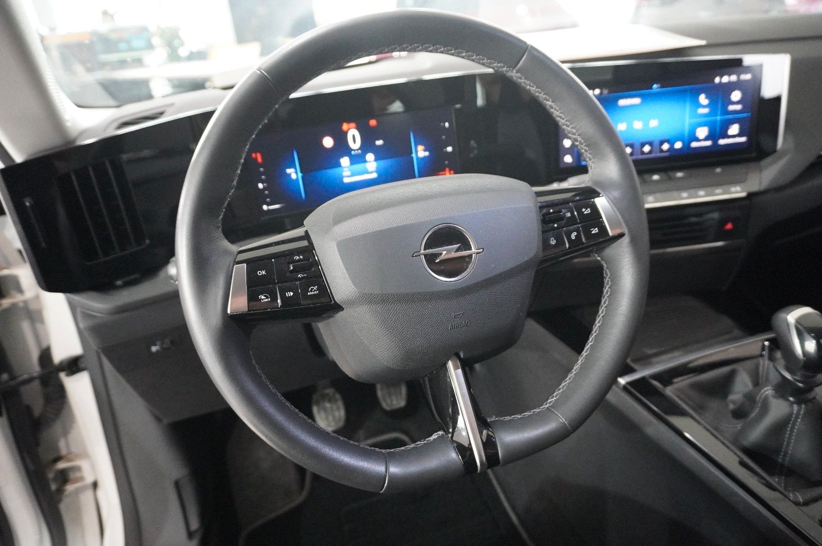 Fahrzeugabbildung Opel Astra L Lim. 1.5D BUSINESS EDIT. NAI/LED/KAMERA