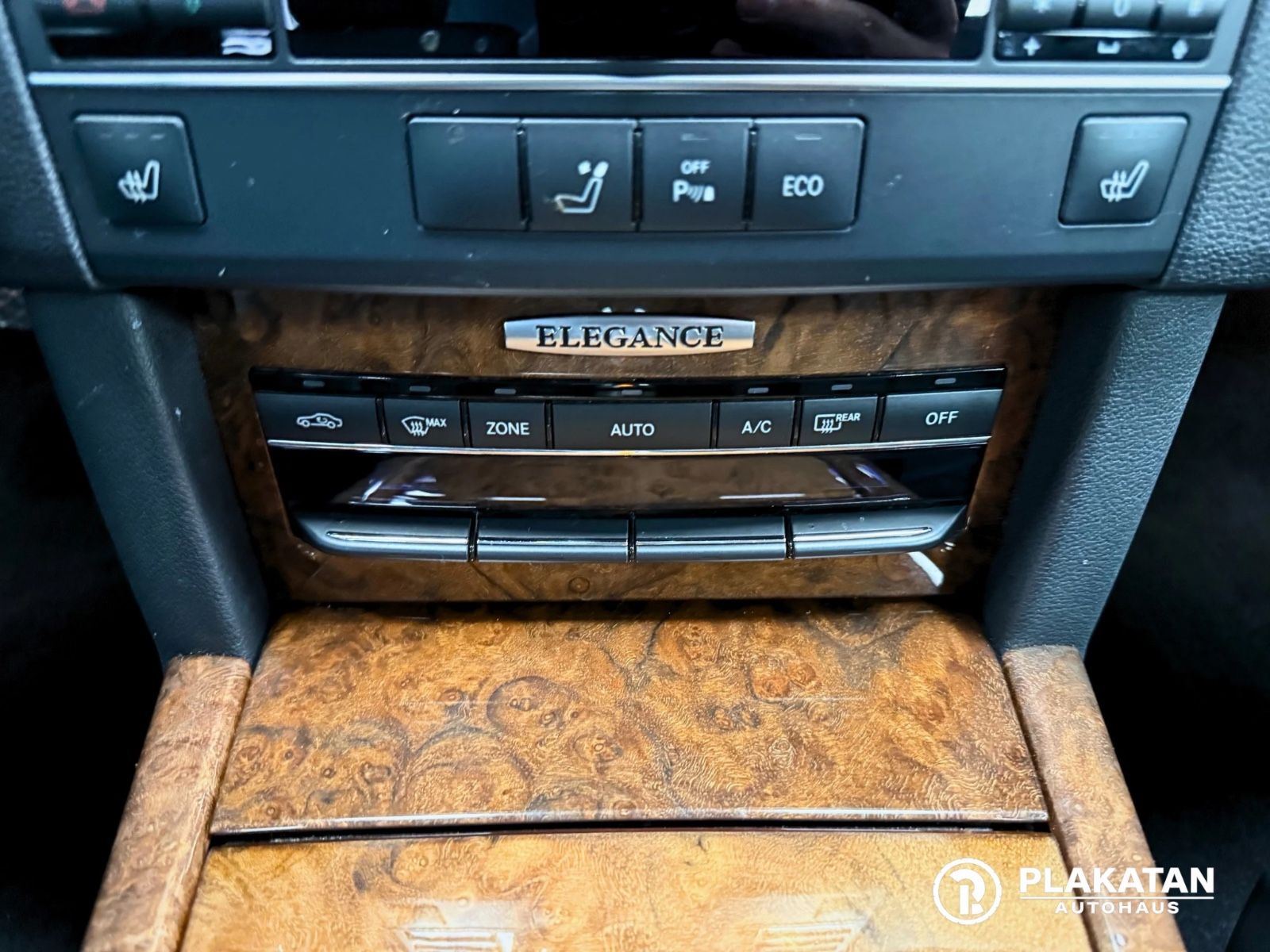 Fahrzeugabbildung Mercedes-Benz E 250 CDI T-Modell Leder AHK MB-Service