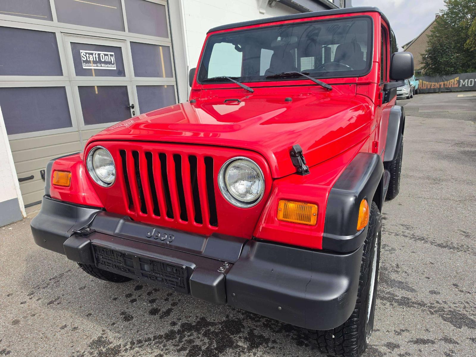 JEEP WRANGLER TJ 2.4 16V PERFEKTER ZUSTA | 143 ch | 4X4 | BVM | PACK SPORT | VOLANT EN CUIR