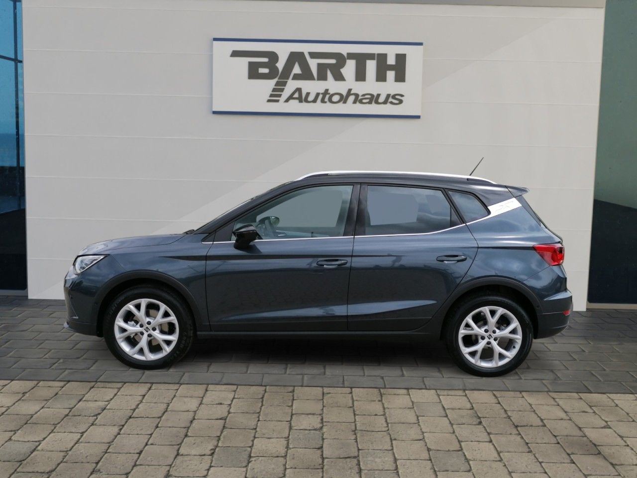 Fahrzeugabbildung SEAT Arona 1.0 TSI FR+DSG+TEMPOMAT+R-KAMERA+SITZHEIZ+