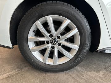 MYAUTOCENTER – Gebraucht- und Jahreswagen mit Werkstattservice in Pfaffenhofen Volkswagen Touran *R-Line*Sport*ACC*NAVI*2-ZONEN*LED*