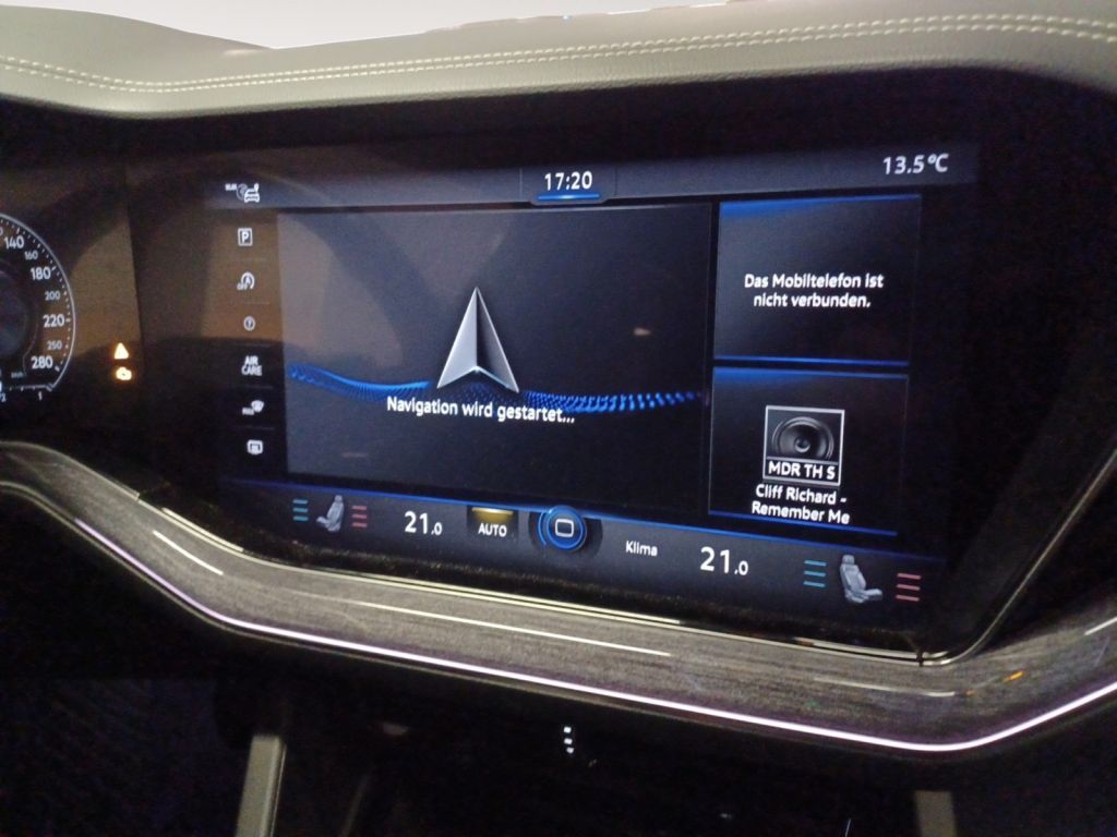 Fahrzeugabbildung Volkswagen Touareg 3.0 V6 TDI R-Line Black Style Nachtsicht