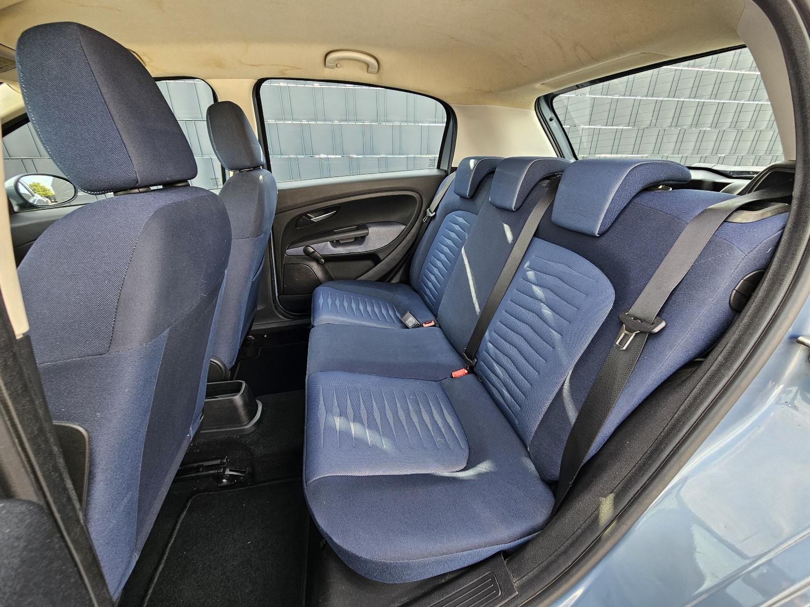 Fiat Grande Punto 1.4 8V Dynamic KLIMA 5-TÜREN TÜV