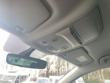 Skoda Karoq 1.0 TSI Clever LED 4XSHZ AHK PDC ALU