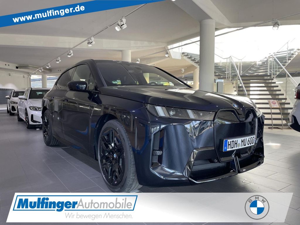 BMW iX