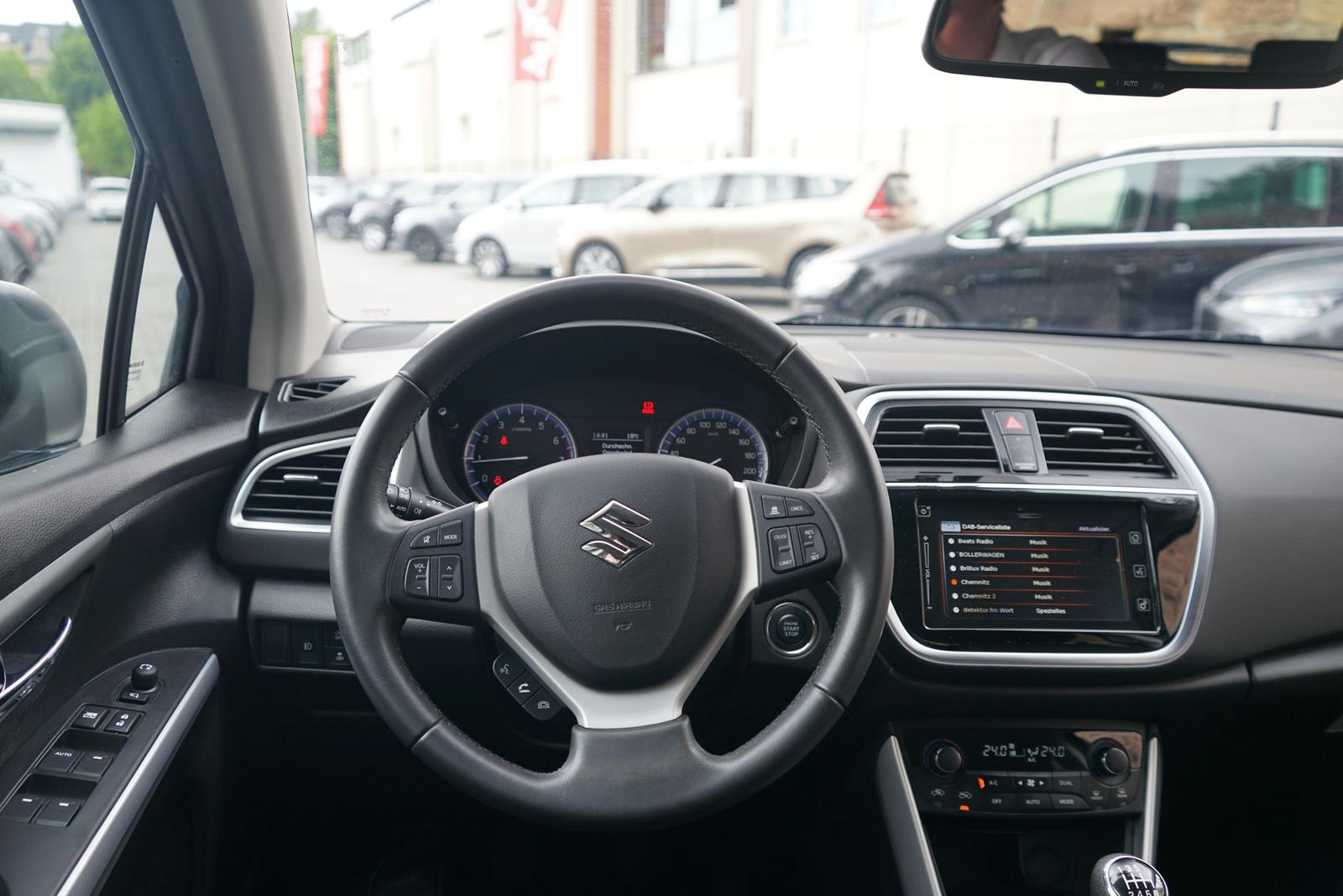 Suzuki SX4 S-Cross 1.4 Boosterjet mHev LED Kamera ACC