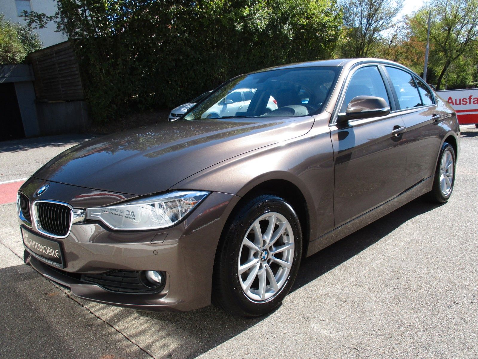 BMW 318 D Limousine  F30 - LEDER - NAVI - START/STOP