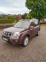 Nissan X-Trail 4x4 LE 2.0 dCi DPF 110kW AUTO LE - Nissan X-Trail aus 2012
