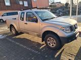 Nissan Navara D 40 2,5 DDI King Cab - Nissan Navara: Allradantrieb, 2.5