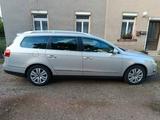 Volkswagen Passat Variant 2.0 TDI Highline Leder AHK SHz