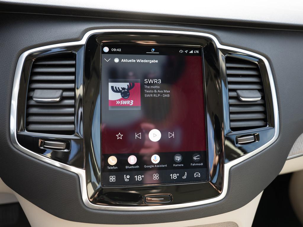 Volvo XC90 Recharge T8 AWD AHK ACC FACEL. STANDHZ LED