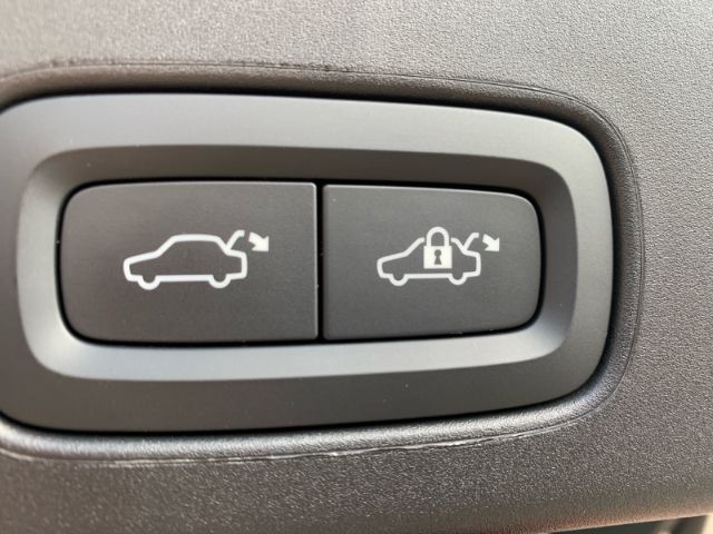 Volvo V90 B4 Ultimate AHK/HUD/LED/360°Kamera/Leder foto 13