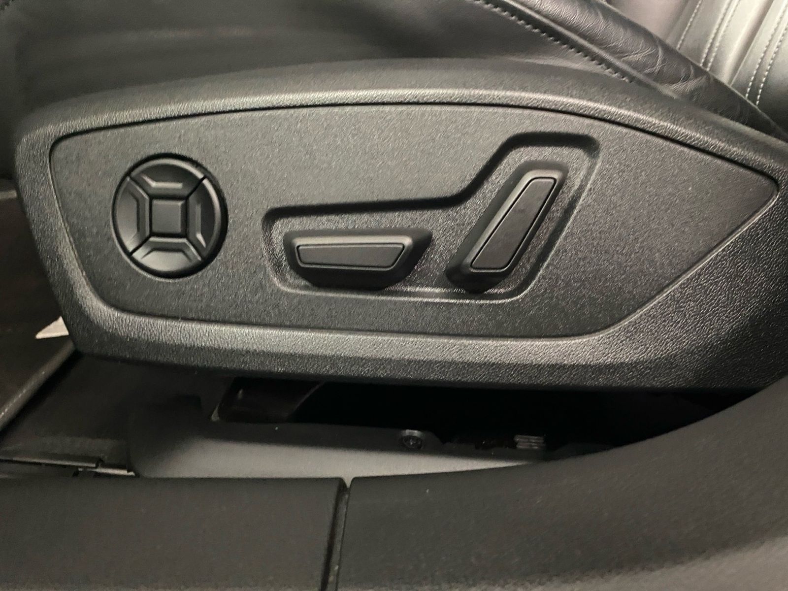 Audi S6 - Bild 20