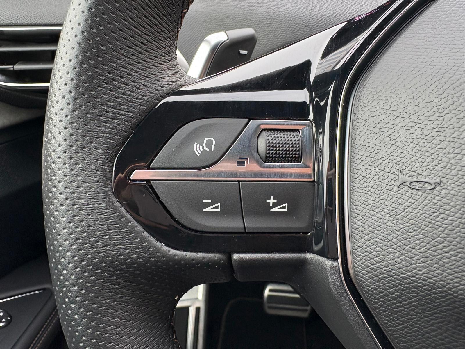 Peugeot 3008 GT -Garantie/Abstandstempomat/S-Heft-