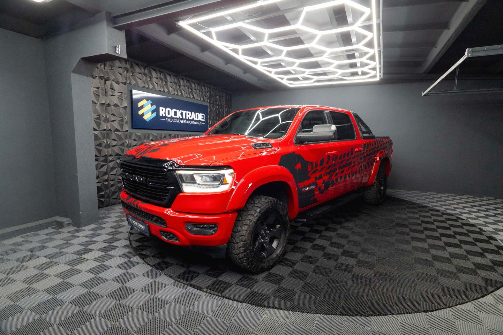 Fahrzeugabbildung Dodge RAM 5.7 V8 HEMI 4x4 OFFROAD LONGBED AXLE LOCK