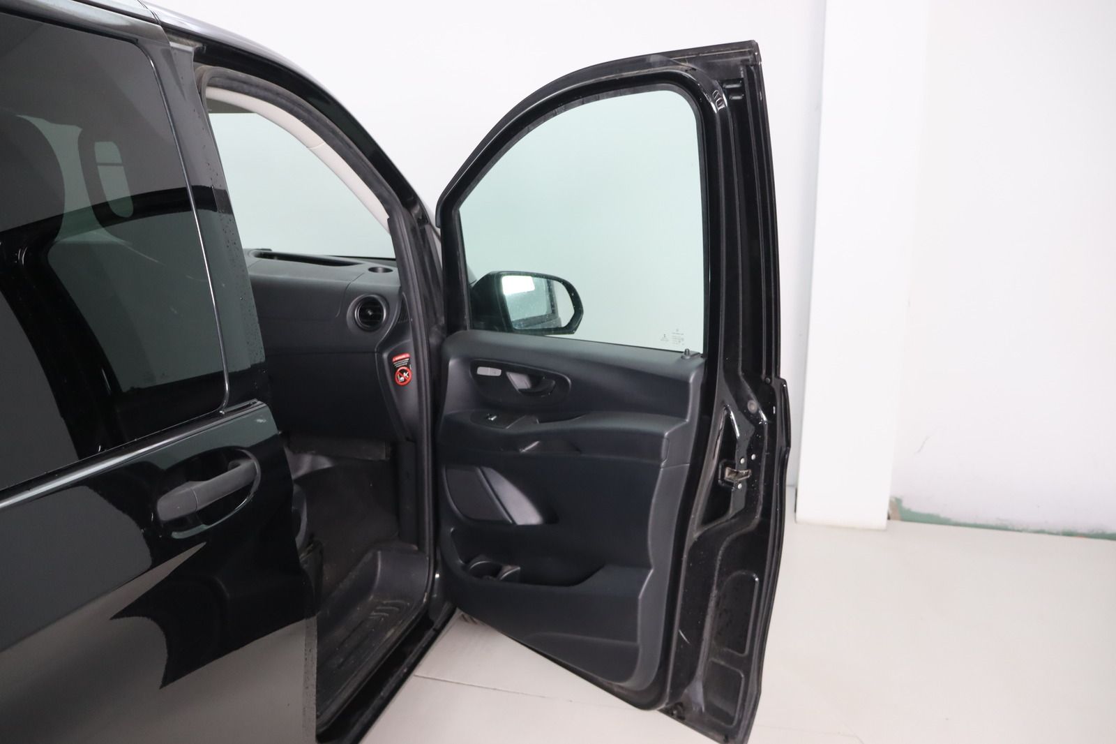 Fahrzeugabbildung Mercedes-Benz Vito Tourer 116 CDI lang Edition * 8 Sitze