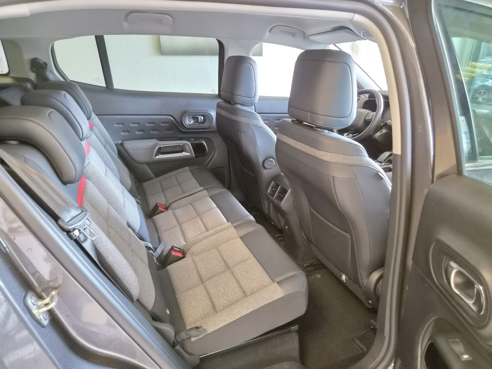 Fahrzeugabbildung Citroën C5 Aircross C-Series Hybrid / KAMERA /SCHECKHEFT