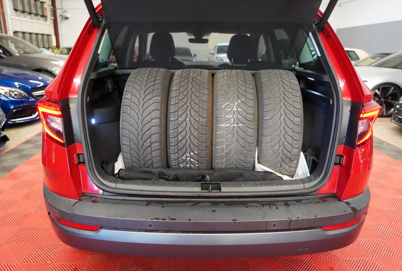 Skoda Karoq 1.5 TSI DSG Style*Unfallfrei*1.Hand*LED*