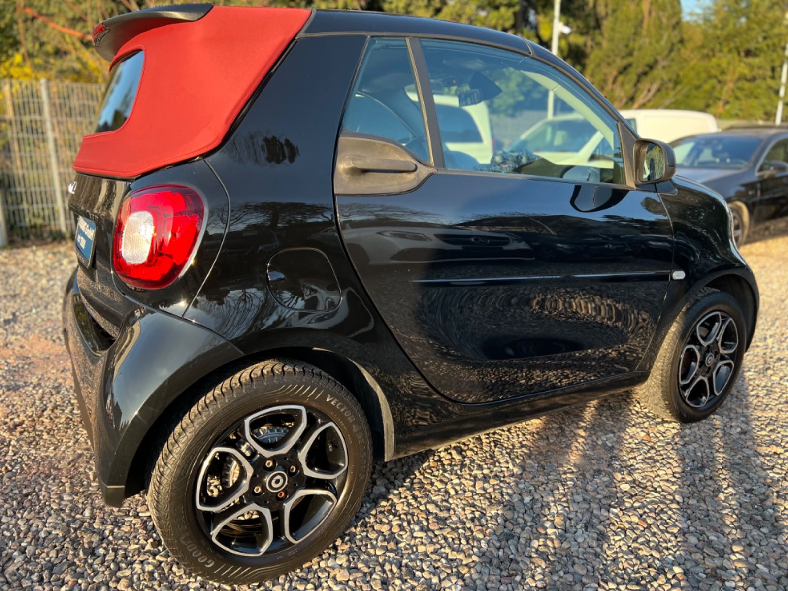 Daumennagel 27 - Smart ForTwo*CABRIO*TURBO*SITZHEIZUNG*PASSION*90PS