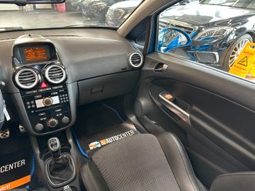 Opel Corsa D OPC *RECARO*LEDER*KliMAAUTOMATIK*