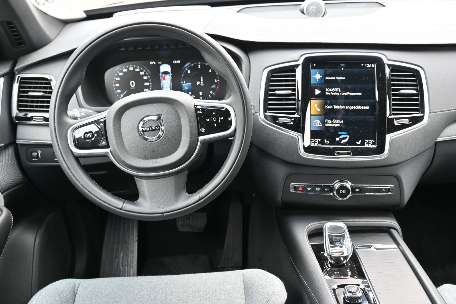 Fahrzeugabbildung Volvo XC90 B5D AWD Inscription*LUFT*STDHZG*360*AHK*ACC