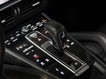 Porsche Cayenne - 9