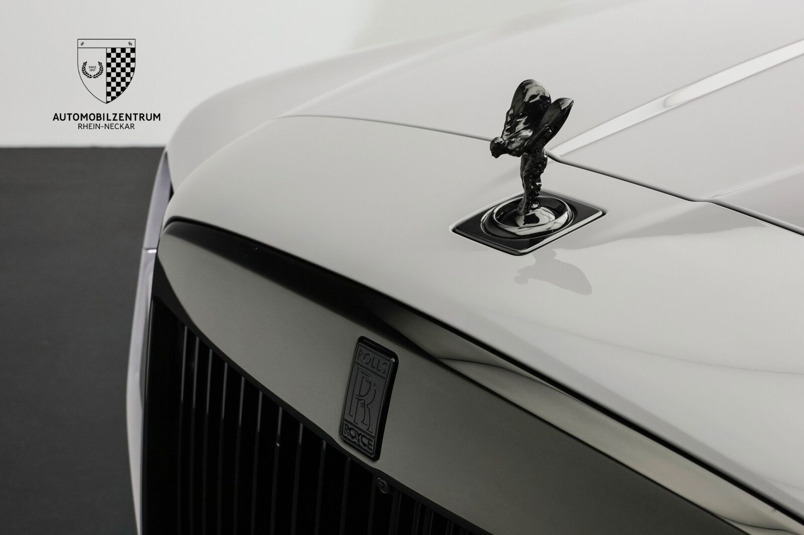 Rolls-Royce Cullinan Black Badge ImmersiveSeat/RearTheatre foto 11