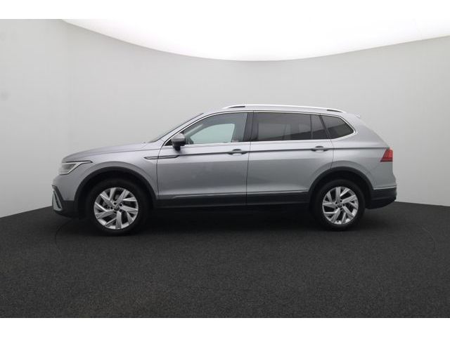 Fahrzeugabbildung Volkswagen Tiguan Allspace Life DSG ACC AHK 7Sitze LED