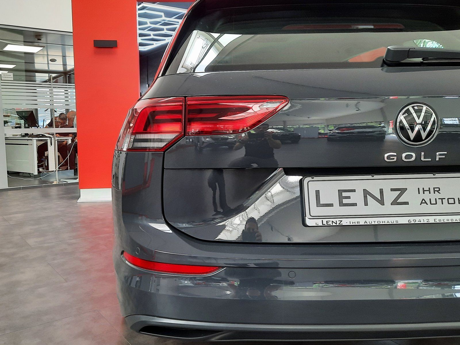 Fahrzeugabbildung Volkswagen Golf Variant Life TDI *Navi*LED*PDC*Sitzhzg*ACC*
